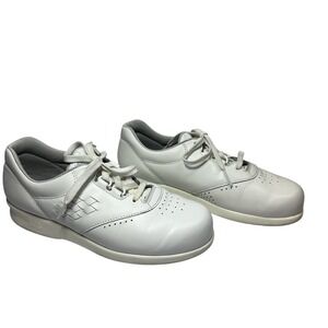SAS Free Time White Leather Lace Up Walking Work Nurse Shoes Women's Size 7‎